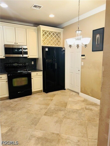 Building Photo - 3396 Dandolo Cir