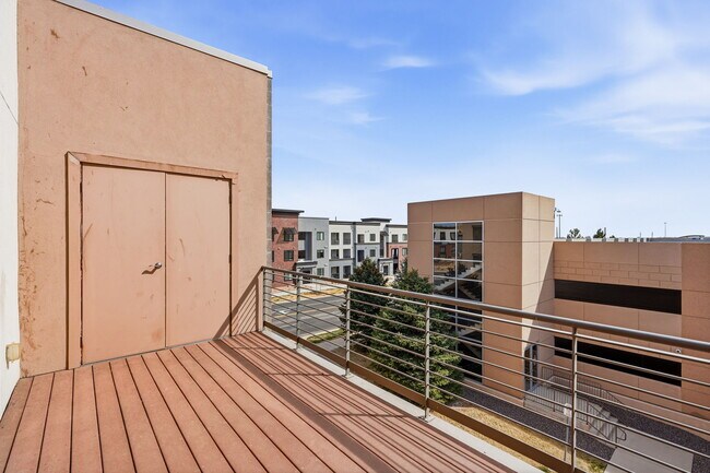 Building Photo - 11582 Colony Row