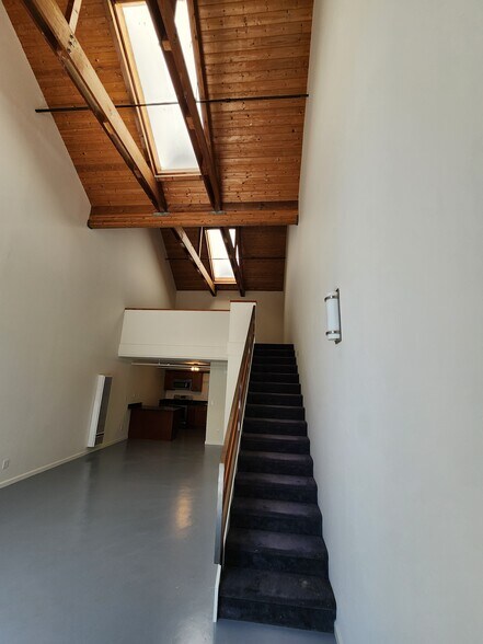 Building Photo - 730 29th St