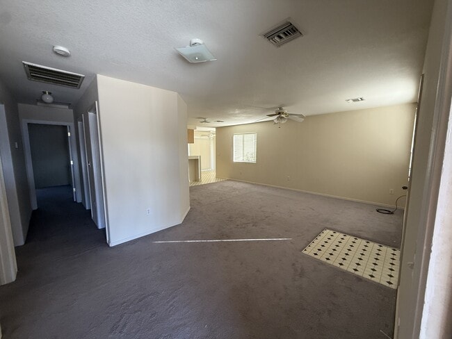 Building Photo - 991 Terrace Dr