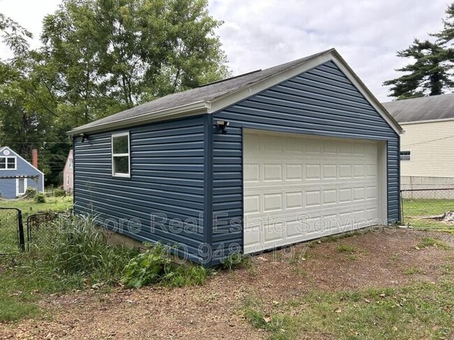 Building Photo - 526 Edgemont Rd