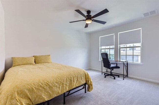 Building Photo - 1209 Brasano Pl