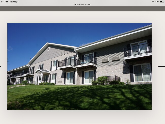 Exterior of building - 77 S Oakbridge Ct