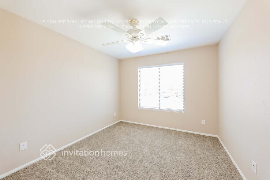 Building Photo - 4107 S 55th Dr