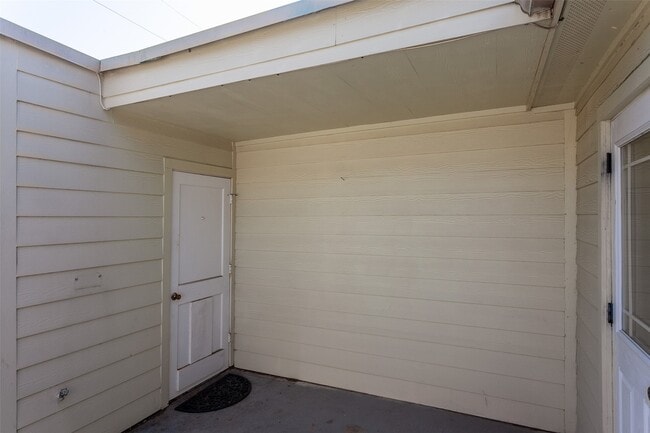 Building Photo - 1171 Park Meadow Dr