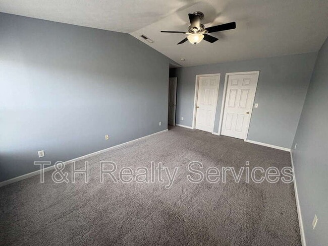 Building Photo - 13415 White Granite Dr