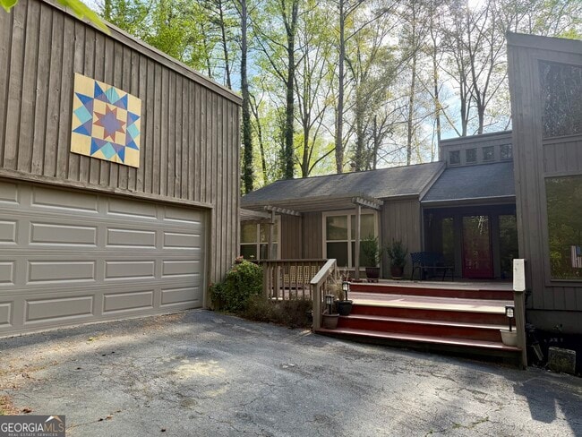 Building Photo - 507 Bridlepath Ln