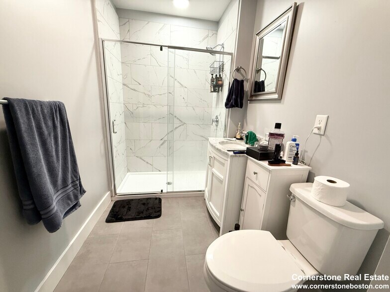 Building Photo - 55 W Fifth St