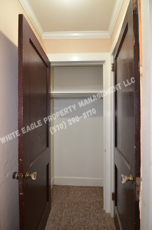 Building Photo - 1724 Brick Ave