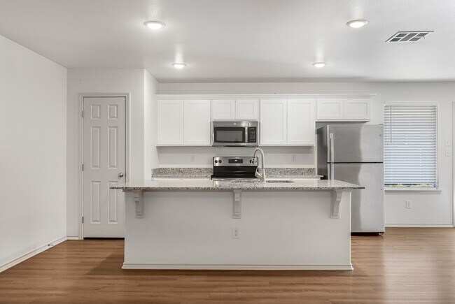 Building Photo - 8316 E County Rd 113