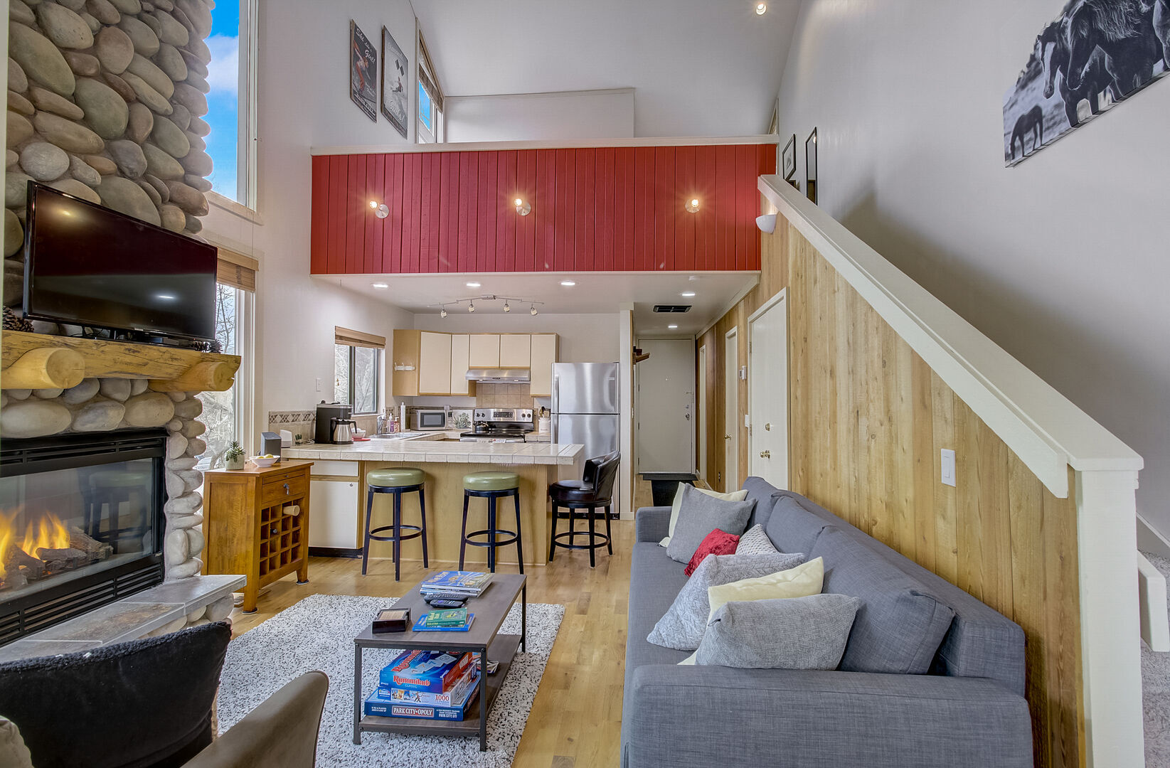 Building Photo - 1583 Three Kings Dr