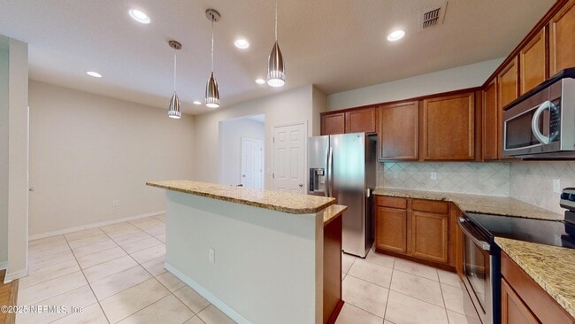 Building Photo - 7027 Coldwater Dr