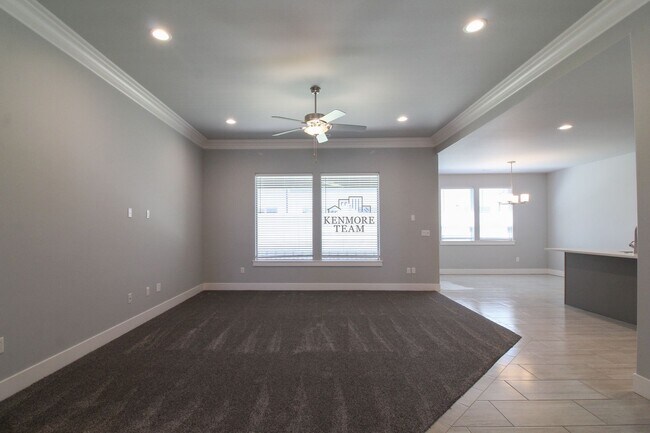 Building Photo - 9114 Ruven St