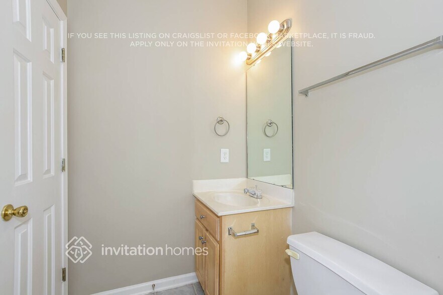 Building Photo - 15020 Woodstar Rd