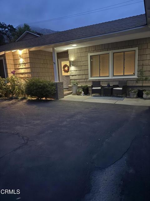 Building Photo - 2030 N Altadena Dr