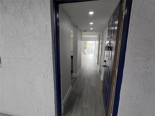 Building Photo - 8720 N Sherman Cir