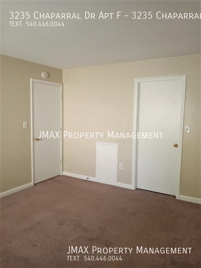 Building Photo - 3235 Chaparral Dr