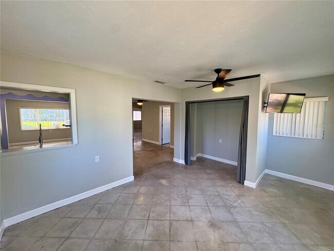 Building Photo - 4342 Pompano Ln