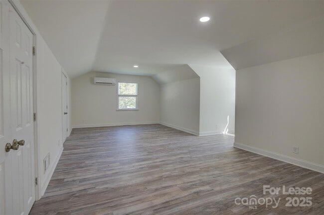 Building Photo - 3900 Rhodes Ave