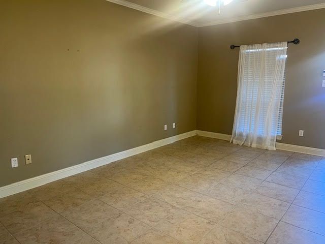 Building Photo - 828 Meadow Bend Dr