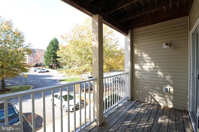 Building Photo - 18701 Sparkling Water Dr