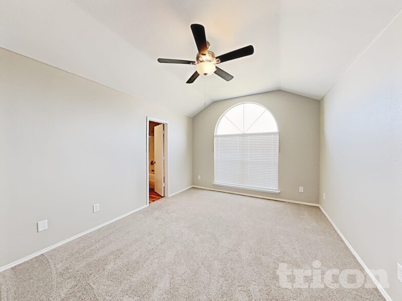 Building Photo - 1214 Bayberry Way