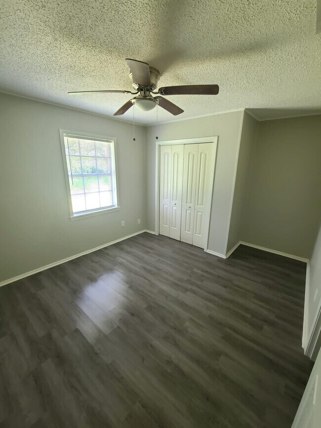 Building Photo - Canton TX Apartments
