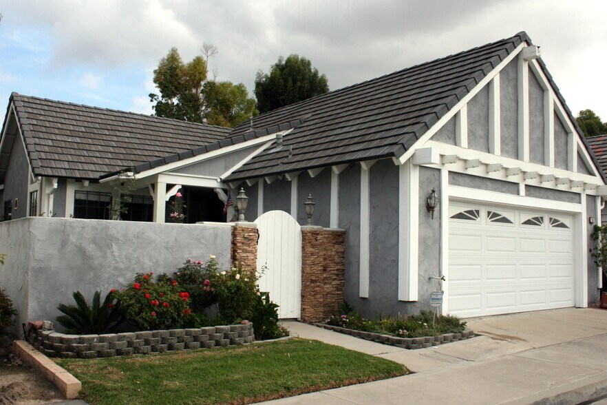 Building Photo - 58 Cape Cod