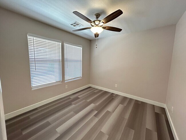 Building Photo - Desirable Split-Level 4-Bedroom Home in Southwest!