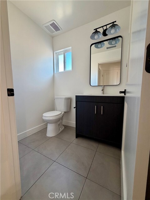 Building Photo - 5436 Kester Ave