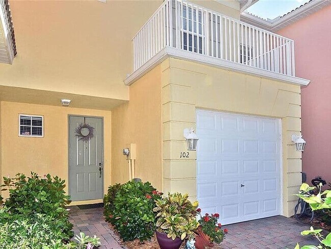 Building Photo - 16165 Via Solera Cir