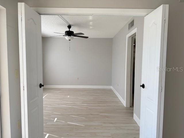 Building Photo - 7351 W Country Club Dr N