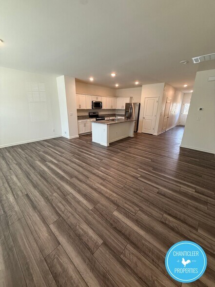 Building Photo - 329 Spaight Acrs Wy