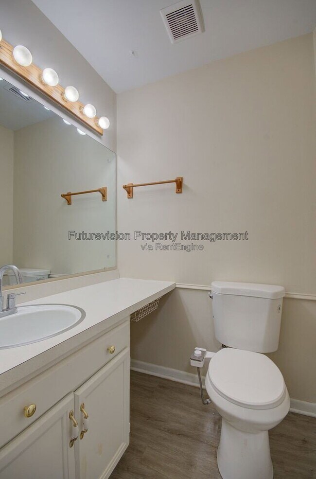Building Photo - 4 Millstone Ct