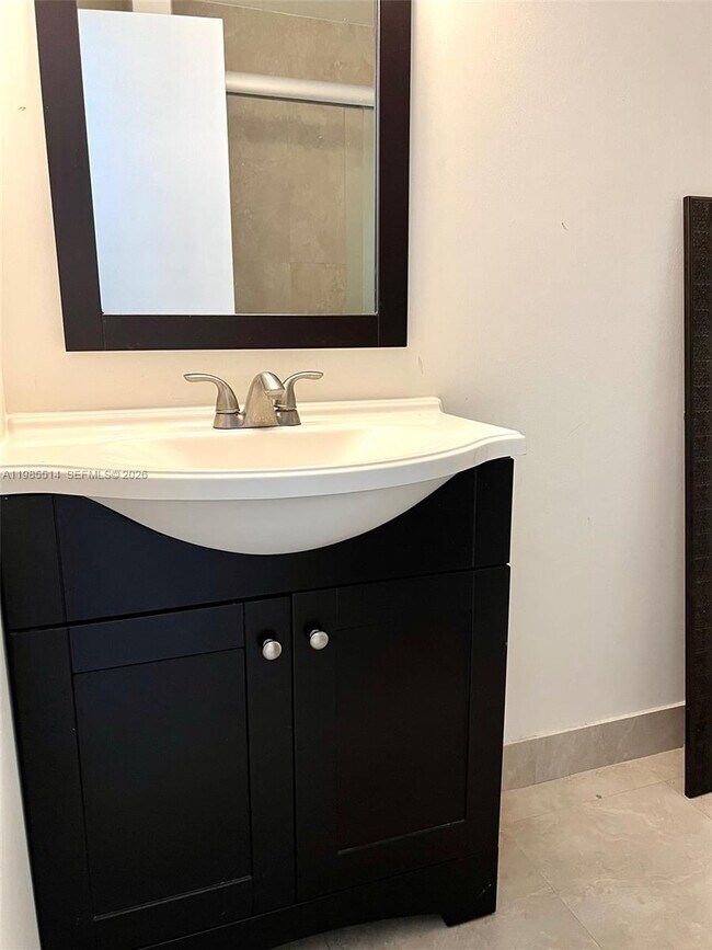 Building Photo - 6866 NW 173rd Dr