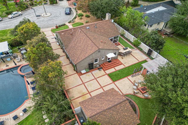 Building Photo - 208 Champion Pl