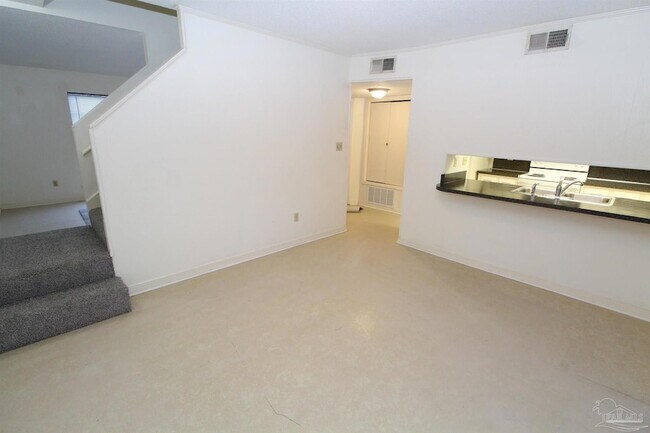 Building Photo - 6322 Harvard Ct