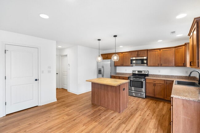 Building Photo - 5004 Whitefish Ct