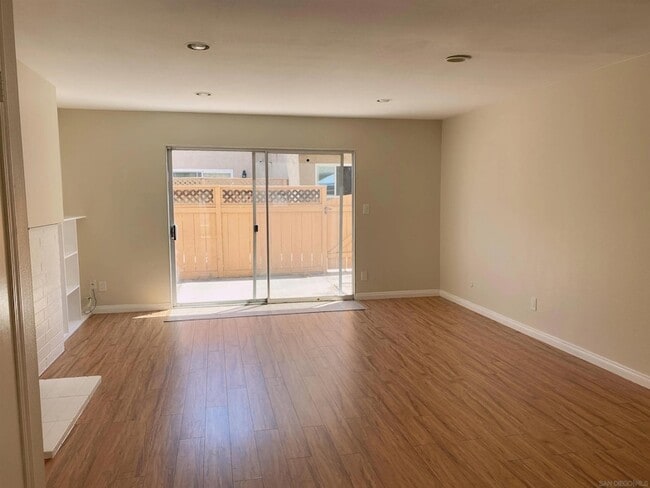 Building Photo - 6799 Alvarado Rd