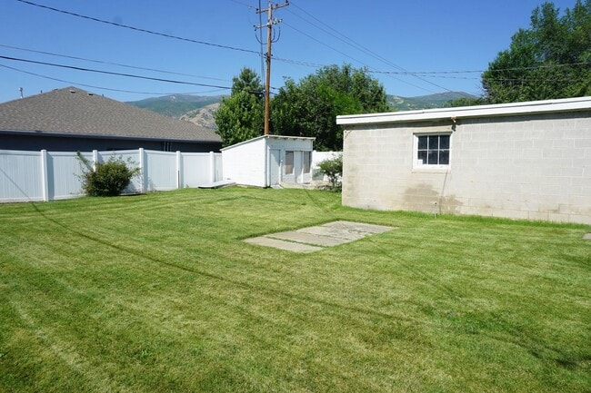 Building Photo - Great Home In Downtown Bountiful