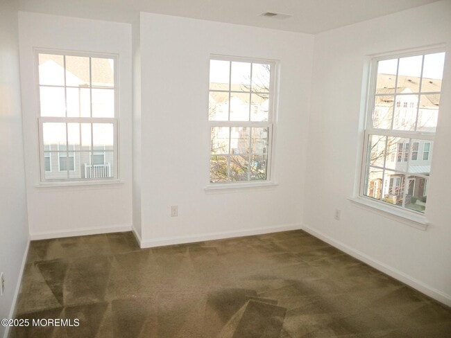 Building Photo - 2-24 Michael Dr