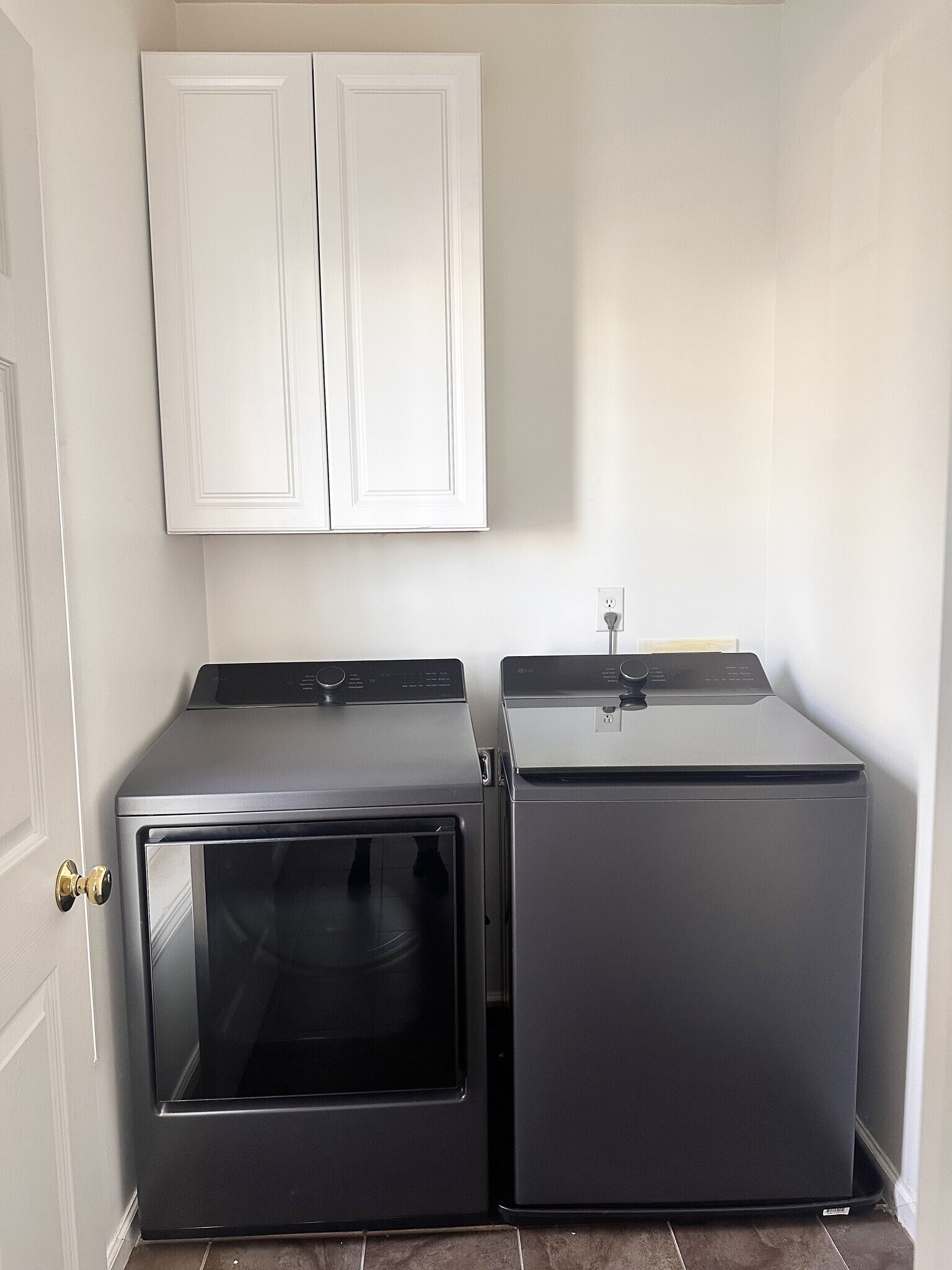 Building Photo - 307 Savoy Ct