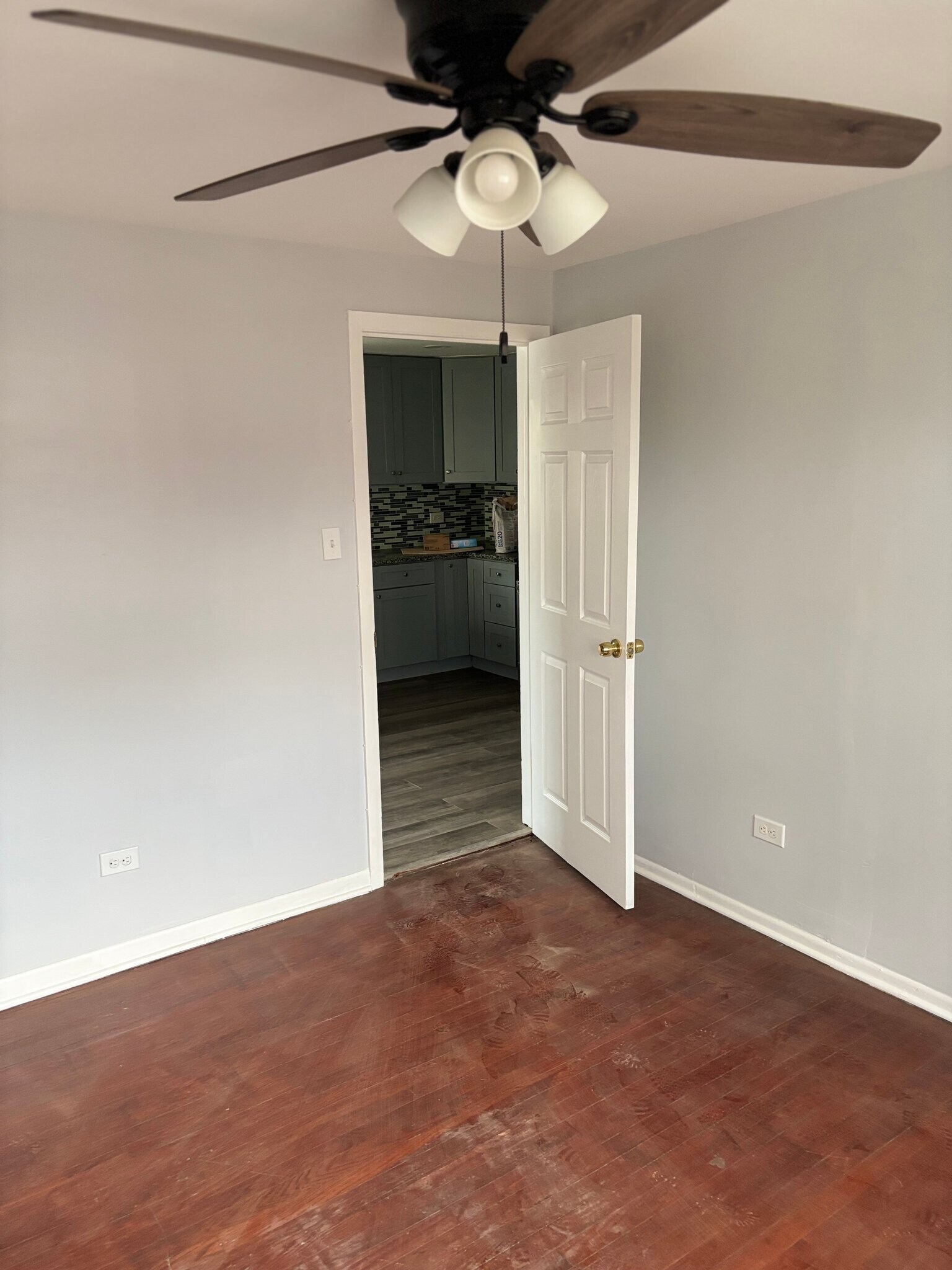 Building Photo - 322 W 116th St