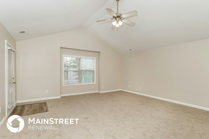 Building Photo - 1615 Chattahoochee Ct