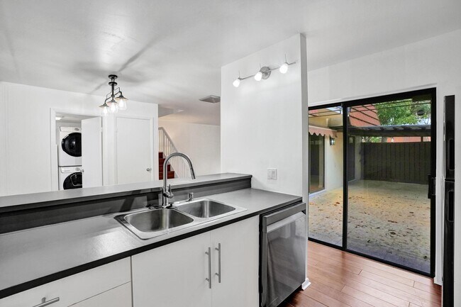 Building Photo - 9111 SW 20th St