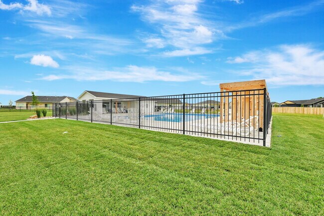 Building Photo - 969 W Long Path Ct