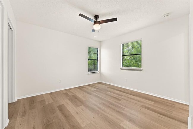 Building Photo - 15205 Cavalier Canyon Dr