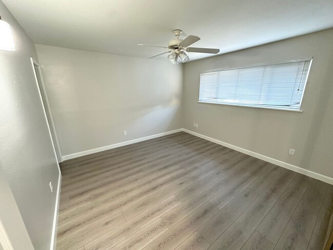 Building Photo - Bright & Spacious 3-Bedroom Home in Prime ...