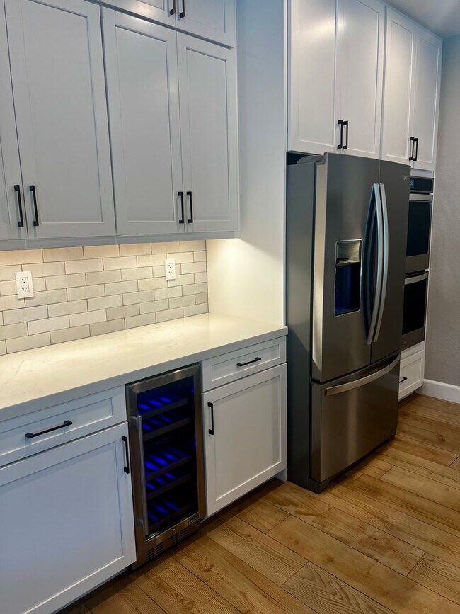 Building Photo - Murrieta Entertainer’s Dream Home for Lease!