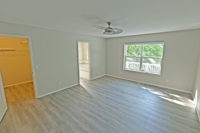 Building Photo - Loch Haven Hills Home